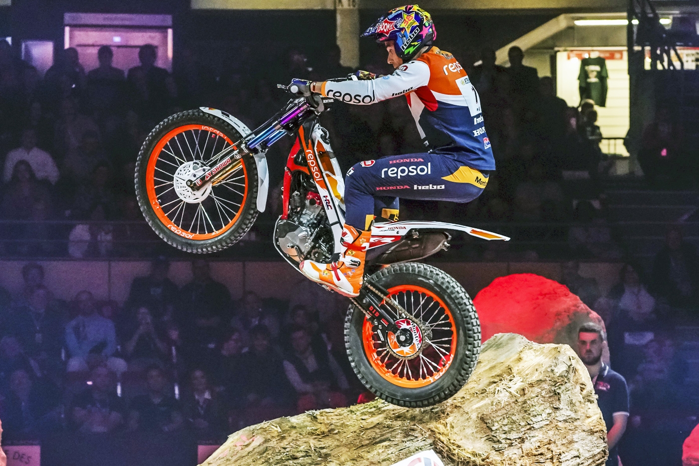 Toni Bou de estreno de su nuevo t�tulo mundial en Tarragona